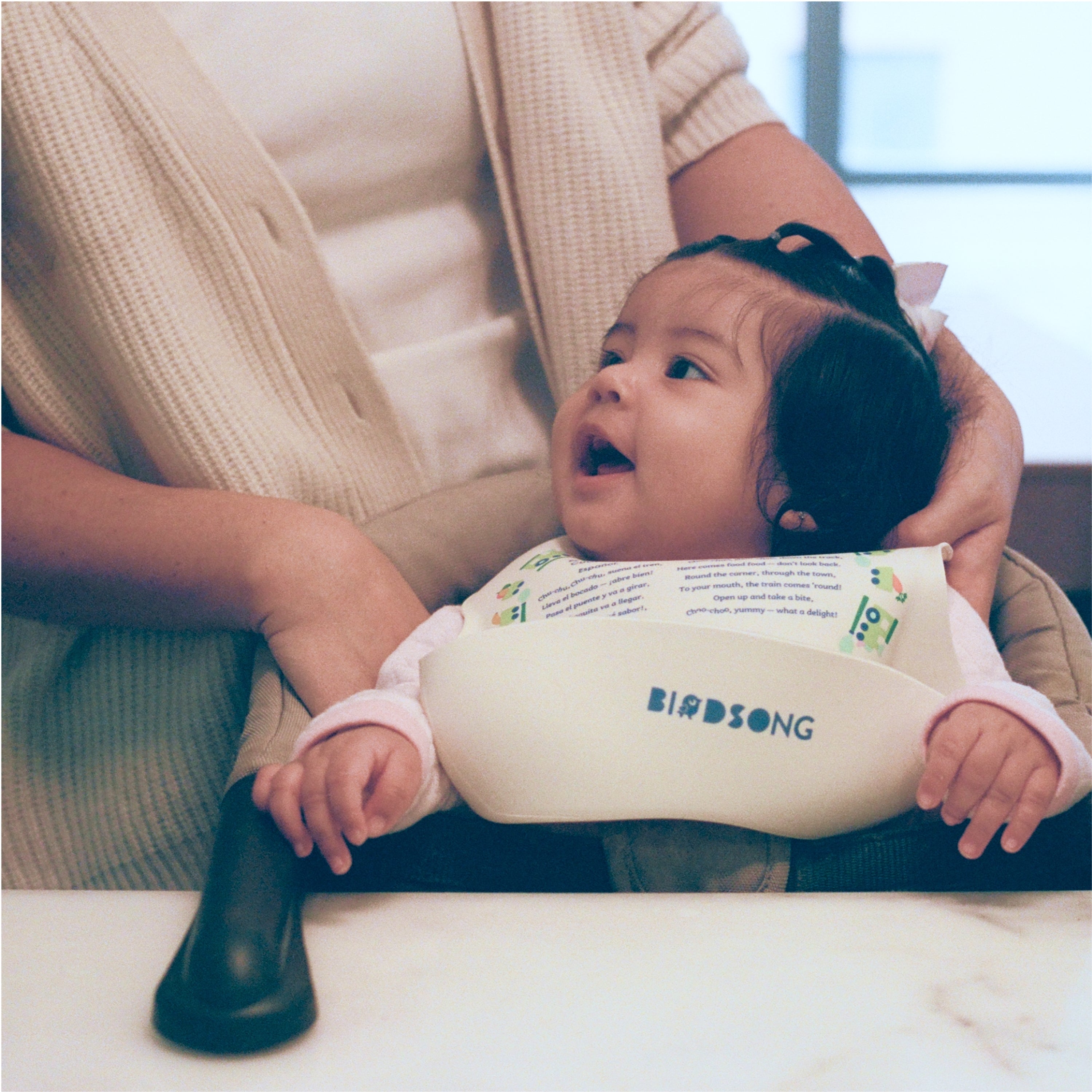 El Tren de la Cucharita (Choo-Choo Spoon Train) Bilingual Silicone Bib