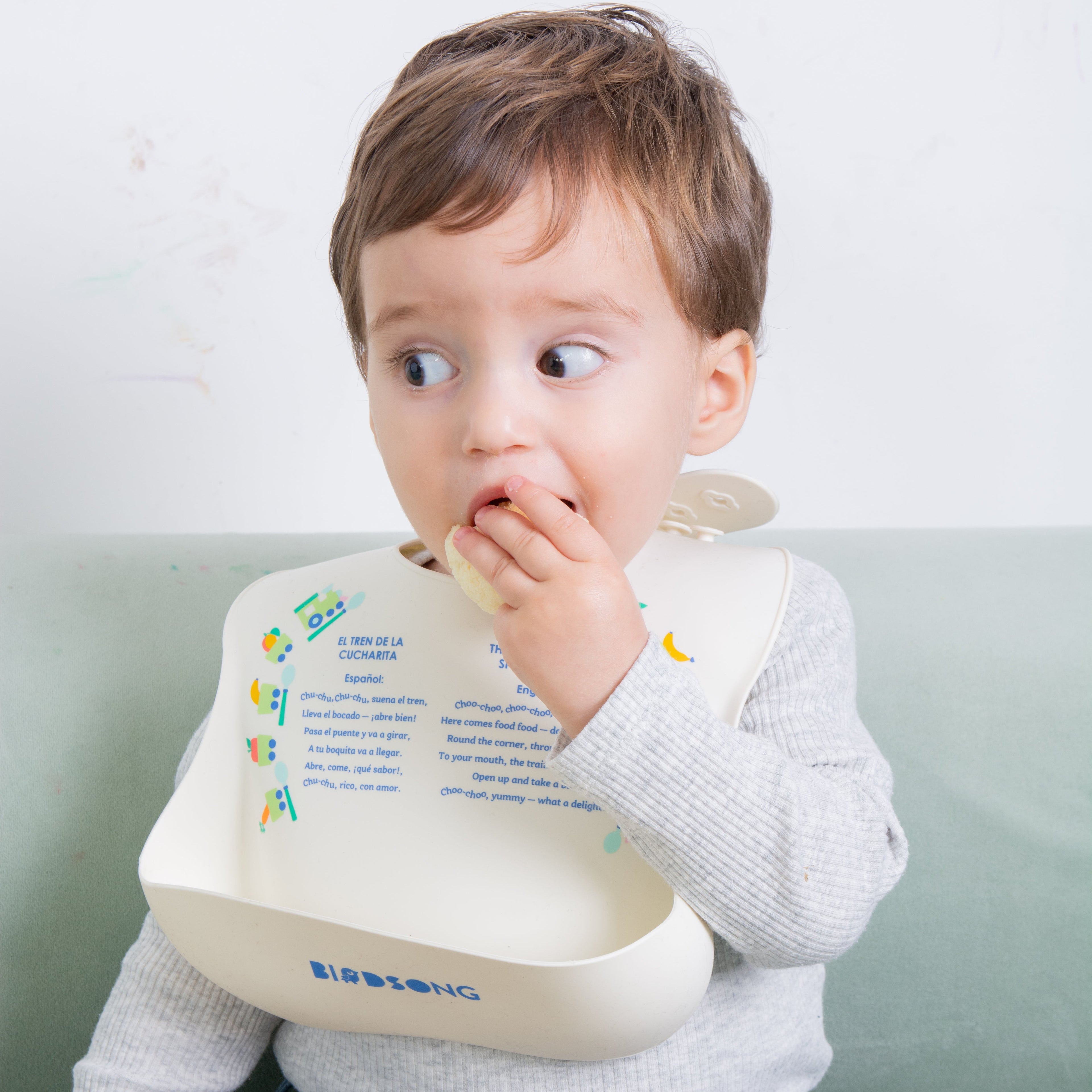 El Tren de la Cucharita (Choo-Choo Spoon Train) Bilingual Silicone Bib